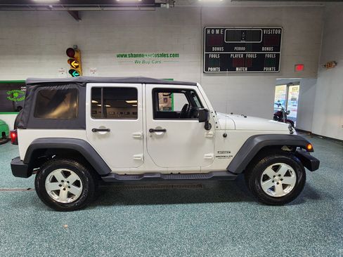 Used 2016 Jeep Wrangler Unlimited Sport w/ Quick Order Package 24S image 5