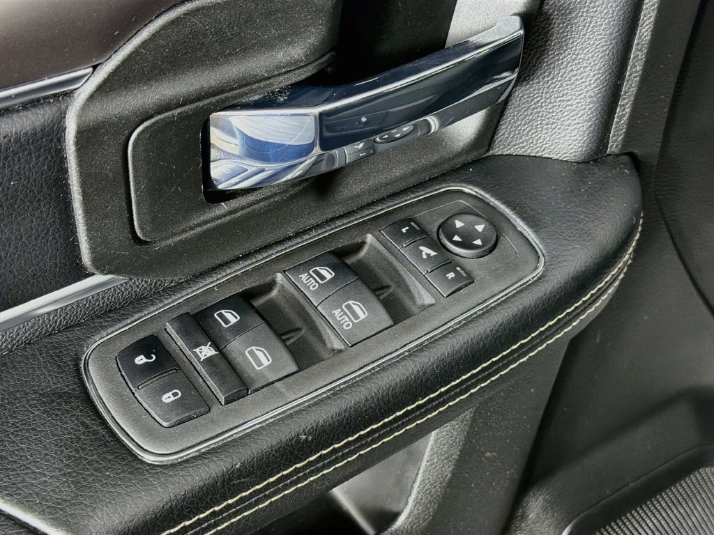 Used 2021 RAM 1500 Warlock AWD/4WD image 17
