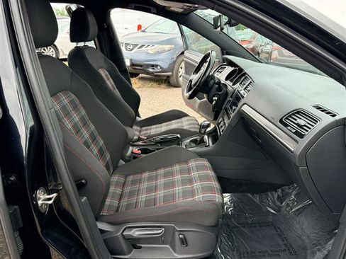 Used 2020 Volkswagen Golf 4-Door FWD image 12