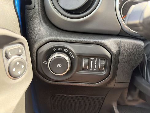 Used 2022 Jeep Wrangler Unlimited Sport image 20