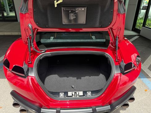 Used 2021 Ferrari Roma RWD image 43