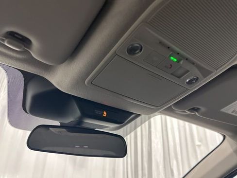 New 2026 Nissan Kicks SR w/ Cold Weather Package image 18