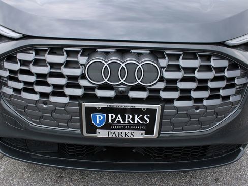 Used 2025 Audi Q5 Premium Plus w/ Premium Plus AWD/4WD image 54