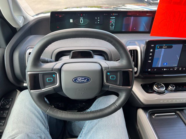 Used 2025 Ford Expedition Max Active AWD/4WD image 22