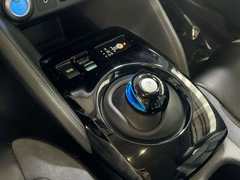 Used 2019 Nissan Leaf SL image 21
