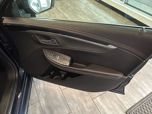 Used 2019 Chevrolet Impala LT FWD image 26