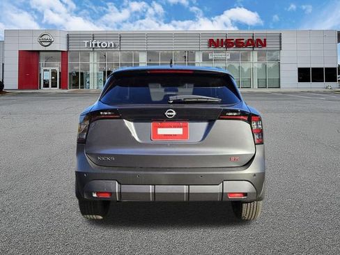New 2026 Nissan Kicks SR FWD image 6