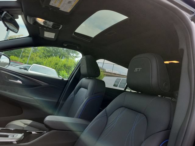 New 2026 Buick Envista Sport Touring w/ Convenience I Package FWD image 26