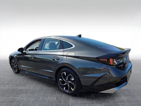 Used 2025 Hyundai Sonata SEL FWD image 6