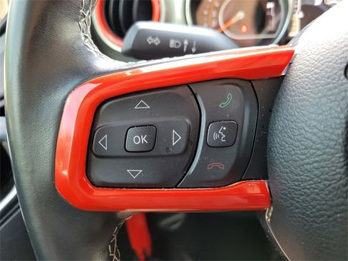 Used 2022 Jeep Wrangler Unlimited Sahara image 36