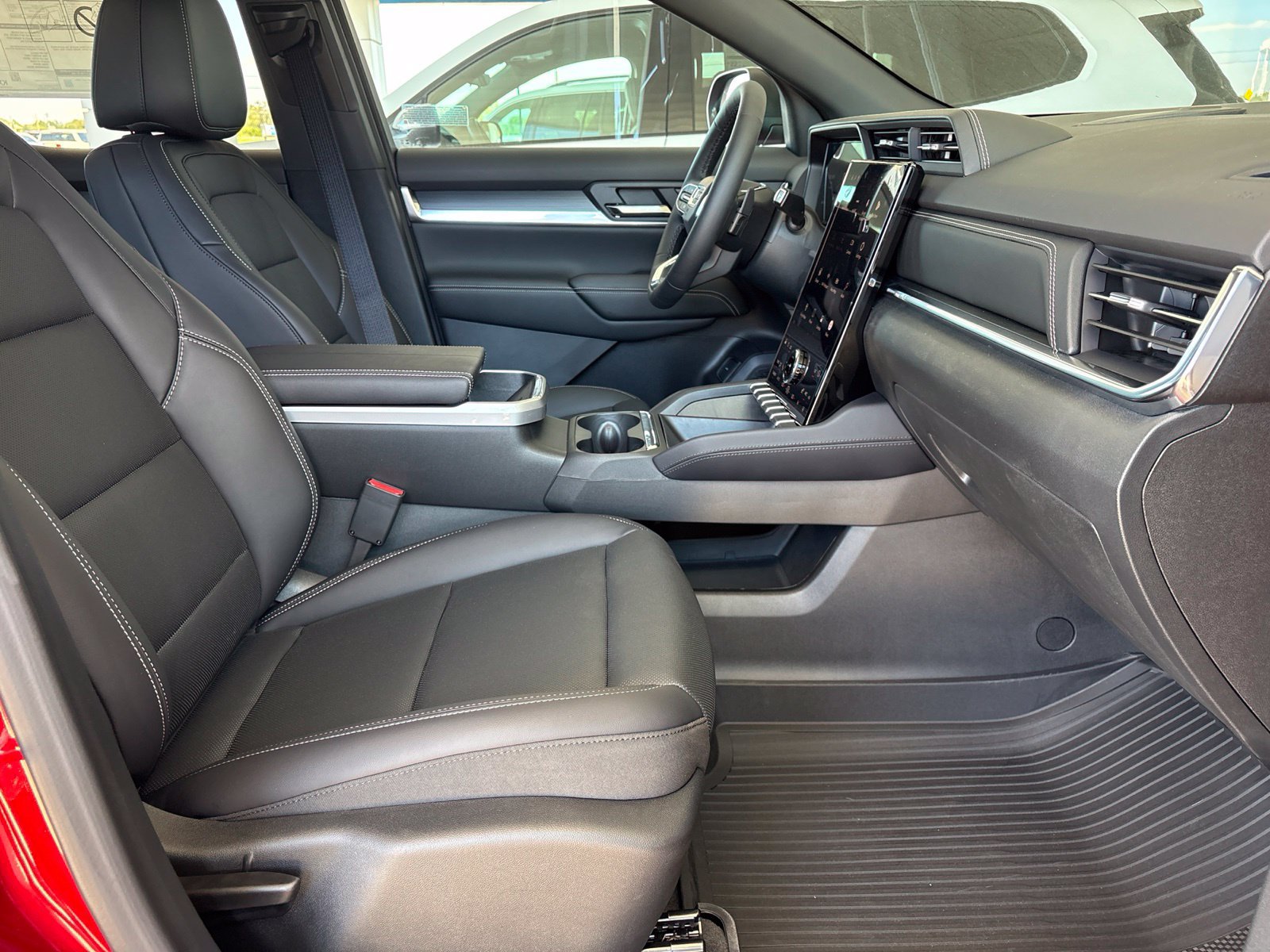 New 2027 GMC Terrain Elevation w/ Elevation Premium Package FWD image 19