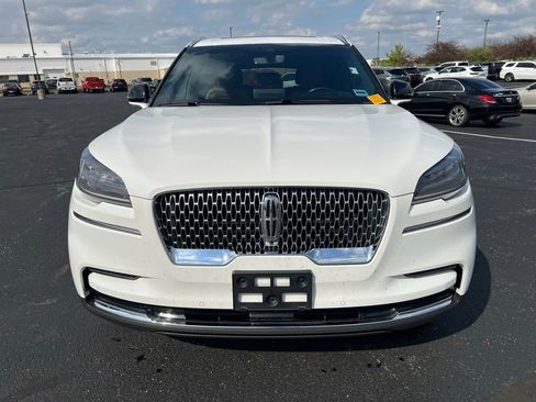 Used 2023 Lincoln Aviator Reserve w/ Equipment Group 201A image 6