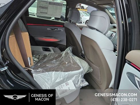 New 2026 Genesis GV70 2.5T Advanced image 17