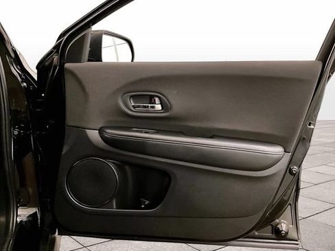 Used 2020 Honda HR-V LX image 23