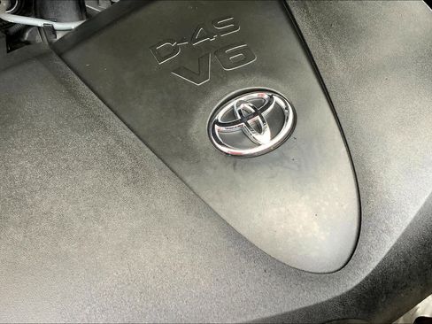 Used 2018 Toyota Highlander LE image 31