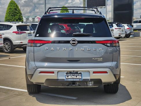 Used 2023 Nissan Pathfinder Platinum AWD/4WD image 6