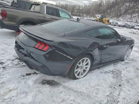 Used 2024 Ford Mustang GT Premium image 5