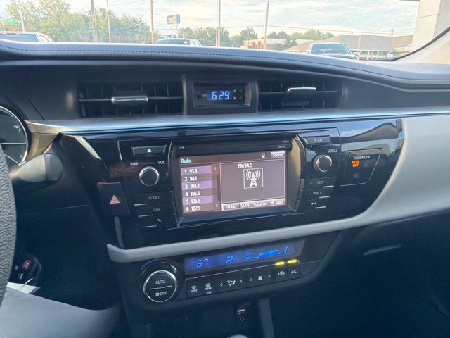Used 2014 Toyota Corolla LE FWD image 50