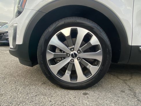 Used 2022 Kia Telluride S image 24