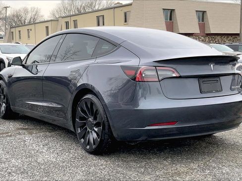 Used 2023 Tesla Model 3 Performance image 11