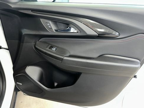 Certified 2022 Chevrolet TrailBlazer RS w/ Technology Package image 31