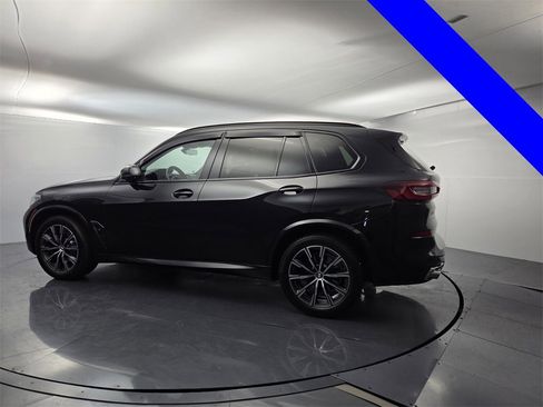 Used 2022 BMW X5 xDrive40i w/ M Sport Package image 8