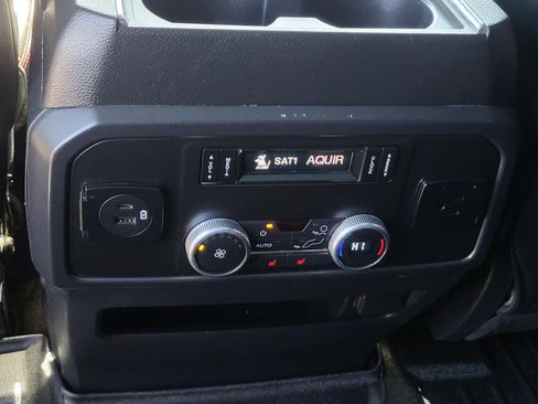 Used 2021 Ford Expedition Limited image 22