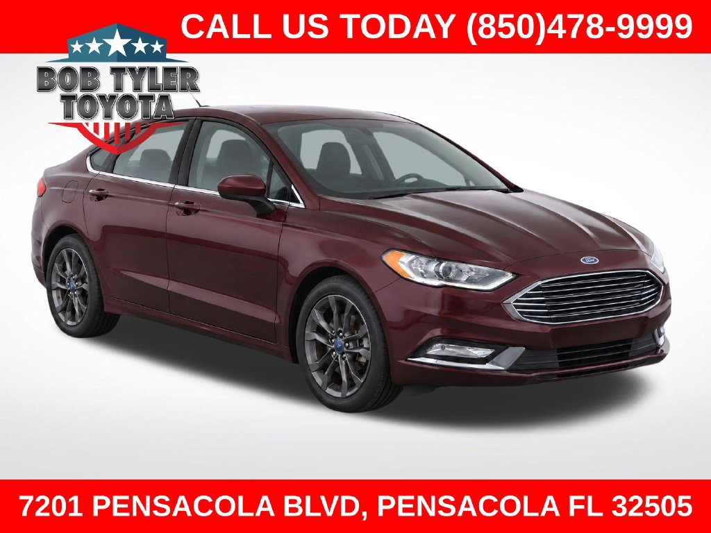 Used 2018 Ford Fusion SE w/ Equipment Group 201A FWD image 1