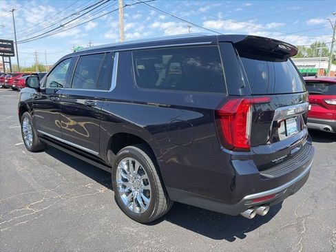 Used 2021 GMC Yukon XL Denali image 4