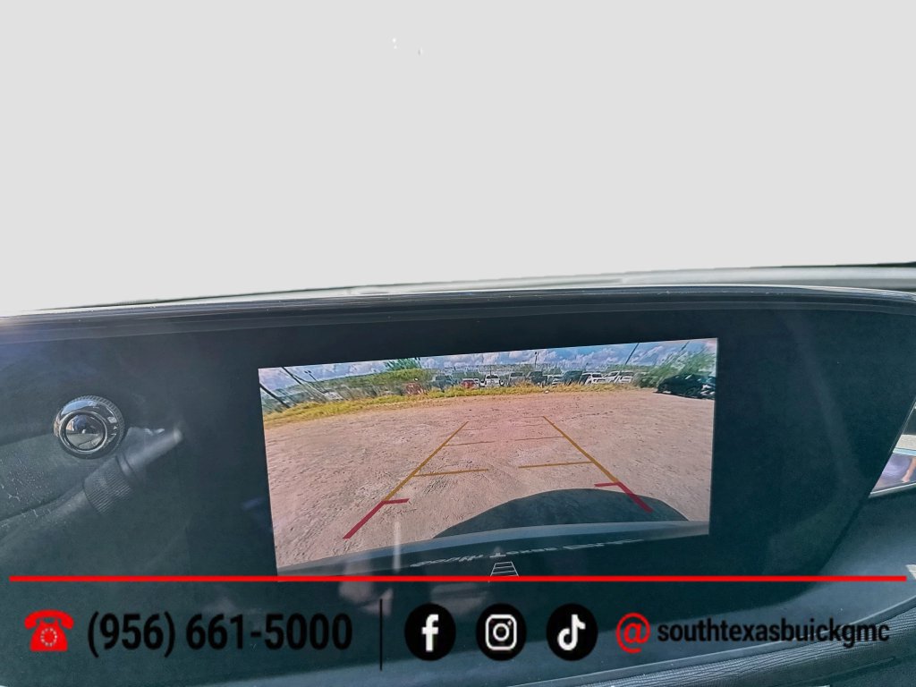 Used 2025 Buick Envista Sport Touring w/ Convenience II Package FWD image 17