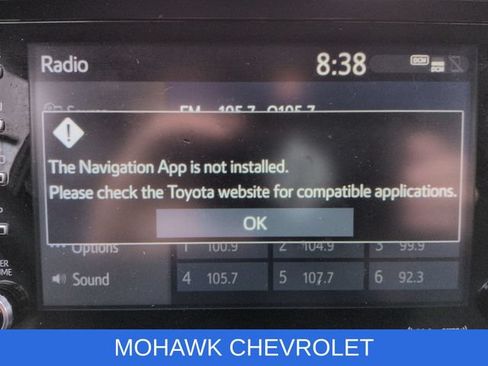 Used 2021 Toyota C-HR LE FWD image 15