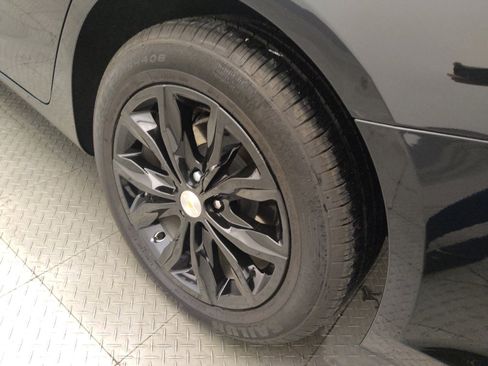 Used 2023 Chevrolet Malibu LT FWD image 31