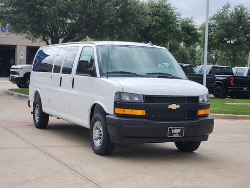 New 2026 Chevrolet Express 3500 LS RWD image 2