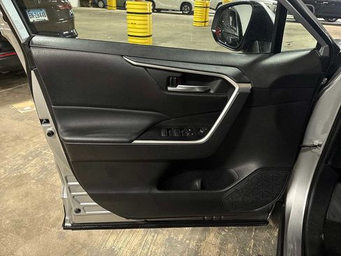 Certified 2024 Toyota RAV4 XLE image 29