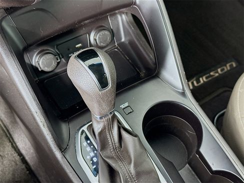 Used 2015 Hyundai Tucson GLS w/ Option Group 02 image 16