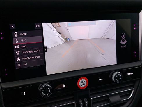 New 2026 Porsche Macan S image 25