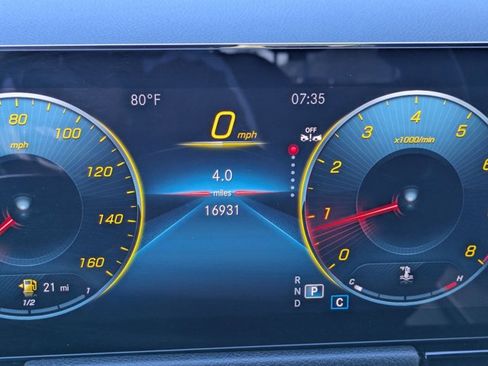 Used 2023 Mercedes-Benz GLA 250 4MATIC image 8