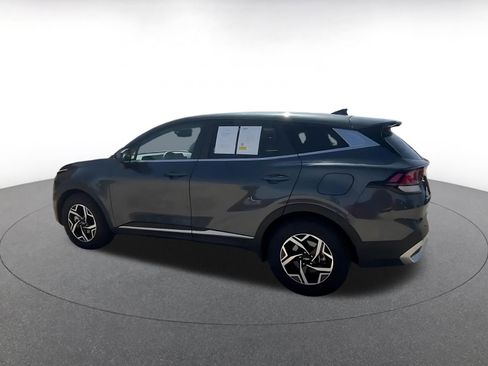 Used 2025 Kia Sportage LX FWD image 10