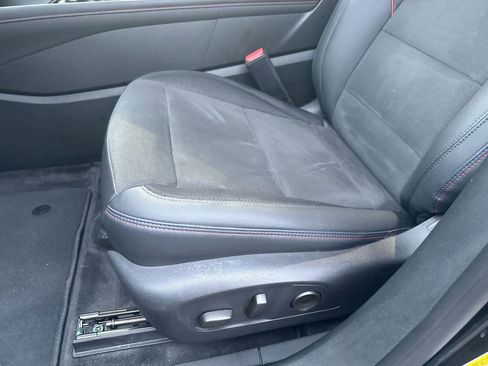 Certified 2025 Chevrolet Blazer EV RS image 11