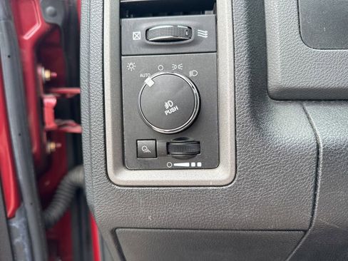 Used 2013 RAM 1500 Express AWD/4WD image 18