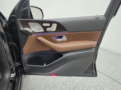 Certified 2026 Mercedes-Benz GLS 450 4MATIC image 20