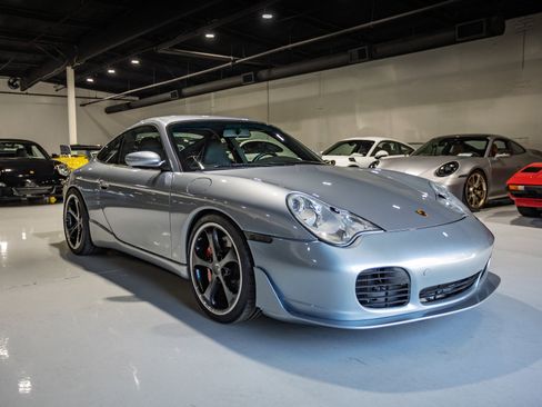 Used 2004 Porsche 911 GT3 image 3