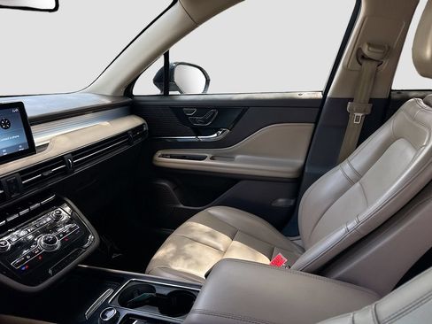 Used 2021 Lincoln Corsair FWD image 23