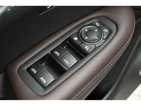 Certified 2024 Cadillac XT6 Premium Luxury w/ Technology Package AWD/4WD image 38