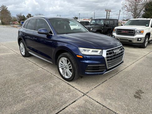 Used 2018 Audi Q5 2.0T Premium Plus w/ Premium Plus Package image 11