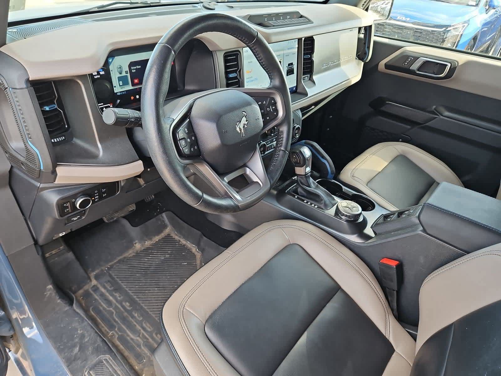 Used 2024 Ford Bronco Wildtrak AWD/4WD image 2