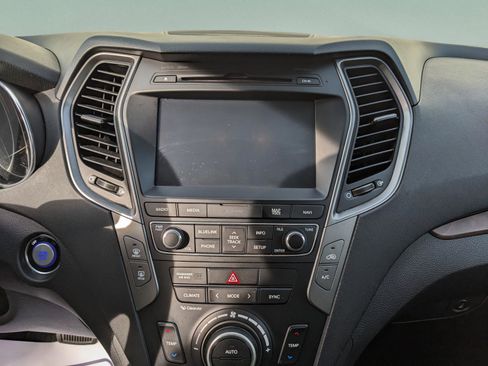 Used 2018 Hyundai Santa Fe Sport image 26