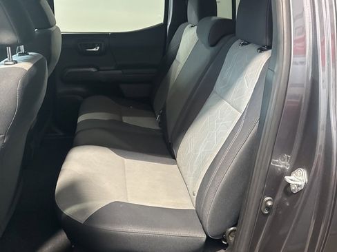 Used 2021 Toyota Tacoma TRD Sport image 31