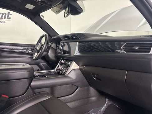 Used 2024 GMC Yukon Denali image 33