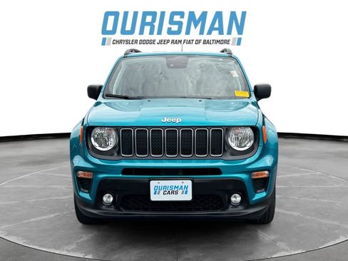 Used 2022 Jeep Renegade Latitude AWD/4WD image 8